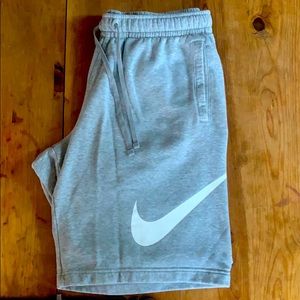 Nike Men’s Graphic Shorts